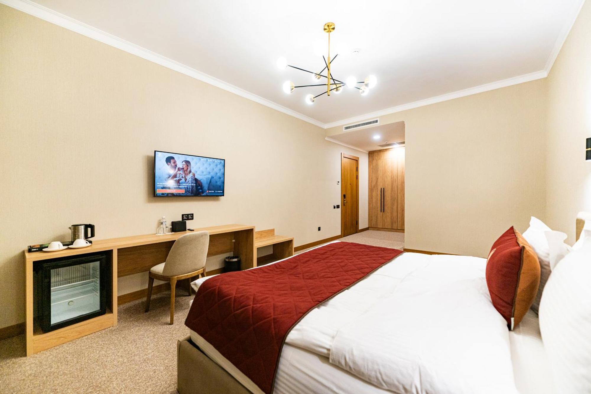 Mardan Hotel 奇姆肯特 外观 照片