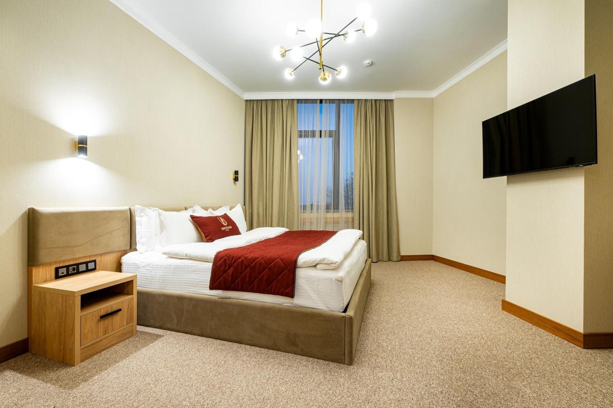Mardan Hotel 奇姆肯特 外观 照片