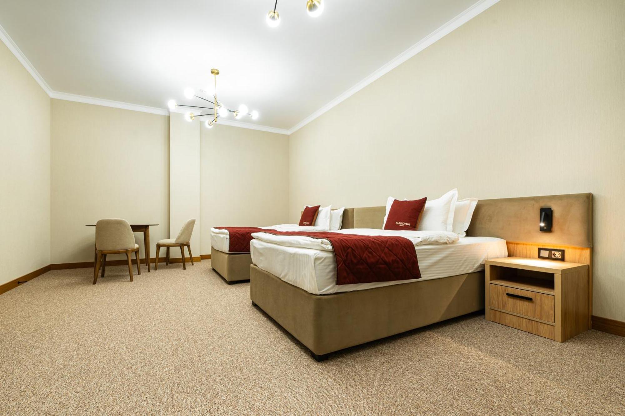 Mardan Hotel 奇姆肯特 外观 照片
